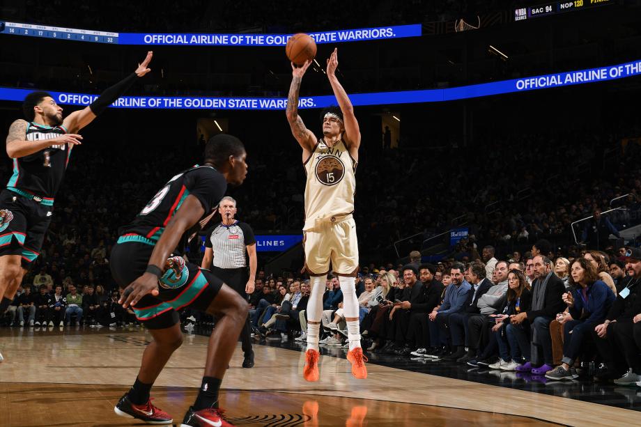 开云官网-斯宾塞准绝杀霍福德16+9 勇士主场17分逆转灰熊