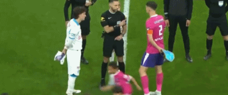 开云官网-90分钟战报:马赛2-2图卢兹双方进入点球大战,格林伍德点射