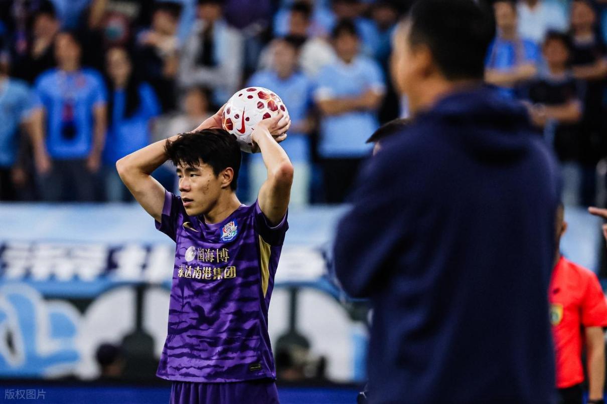 意外!津门虎成了中超保级热门，开局连战不胜，还提前被扣除十分